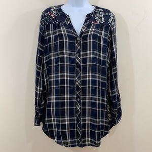 Westport Floral and Plaid V-Neck Button Up Shirt